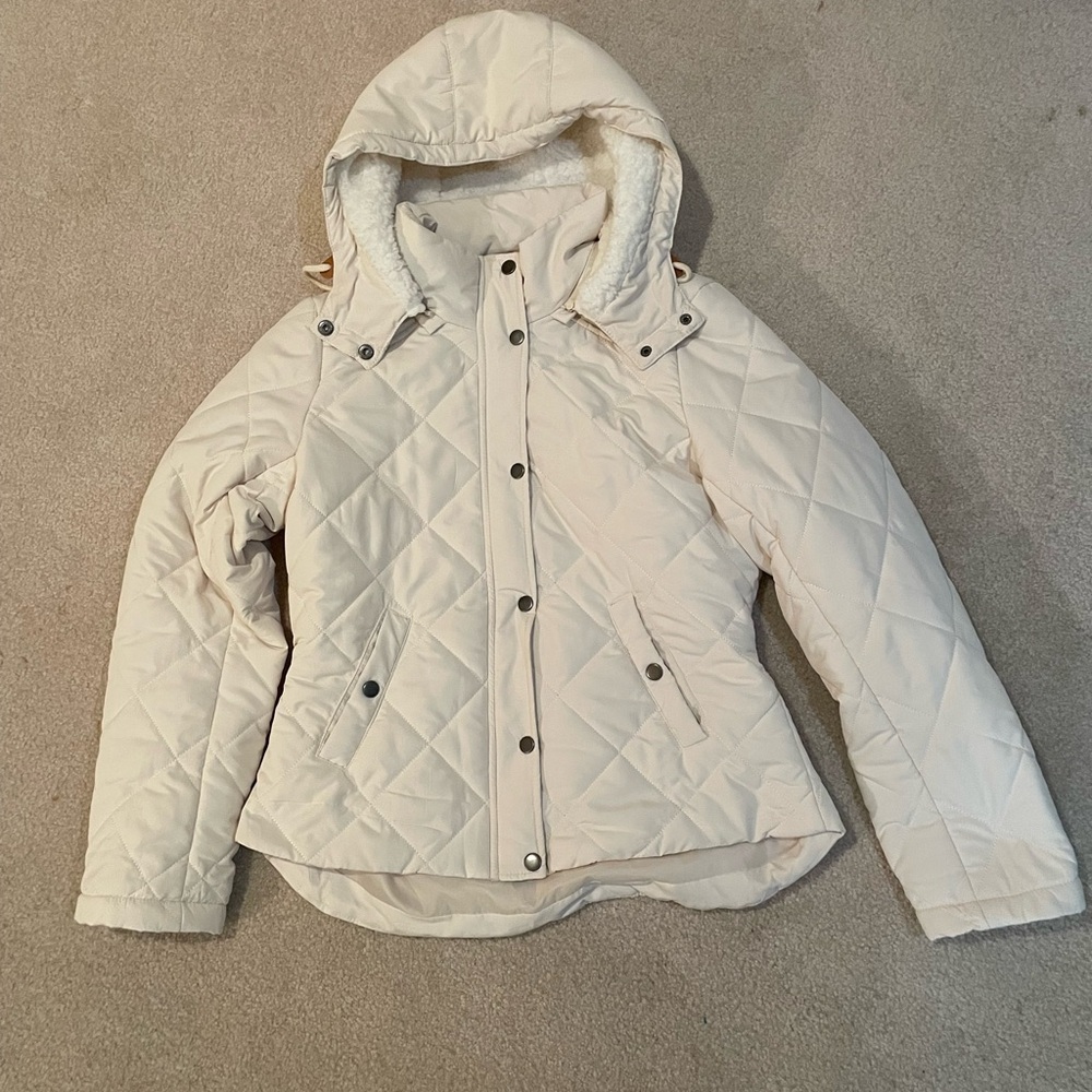 Love Tree Cream Hooded Puffer Jacket with Quilted Design